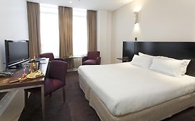 Causeway Hotel Melbourne 4*