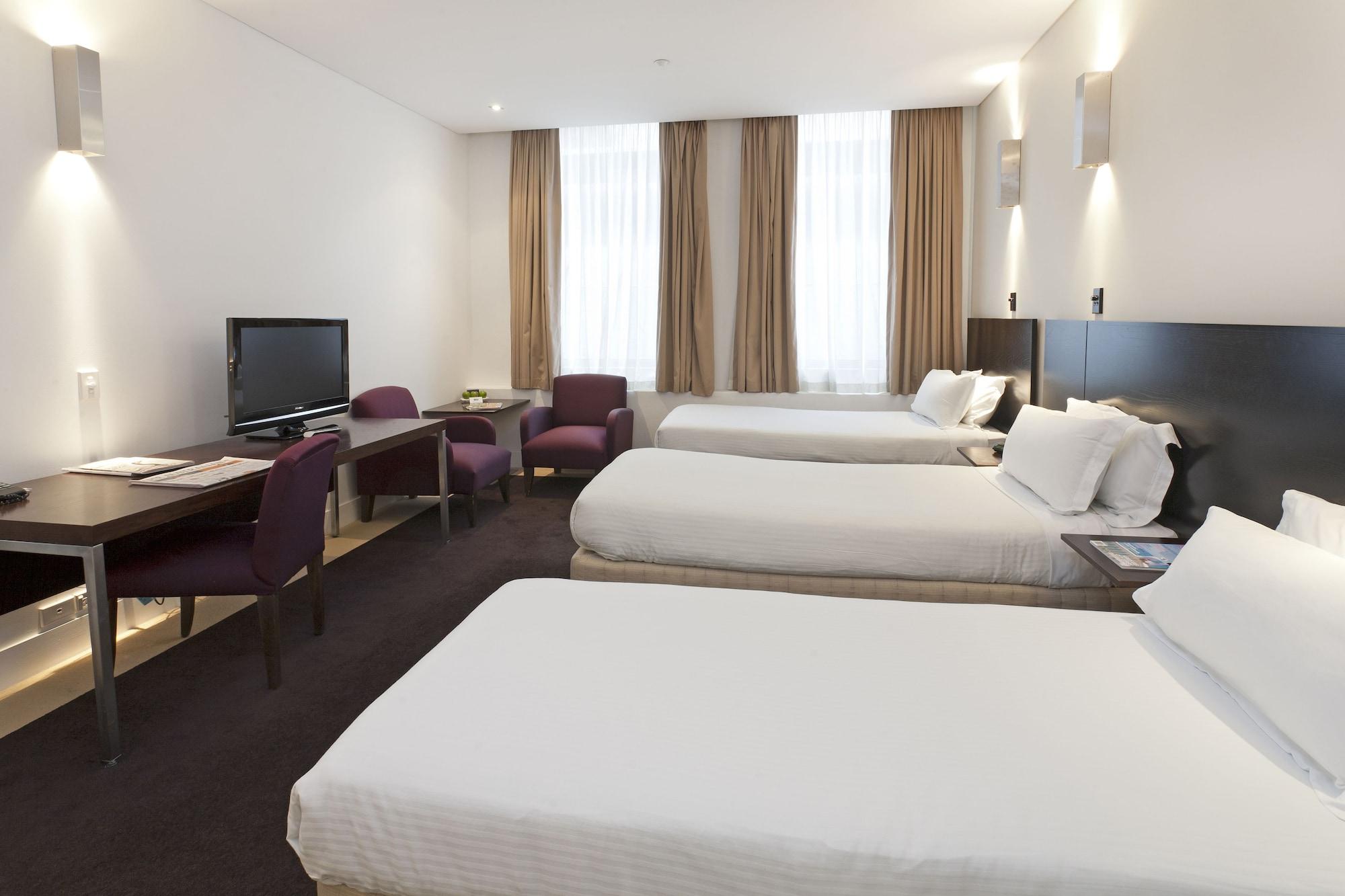 Hotel Causeway Melbourne Exterior photo