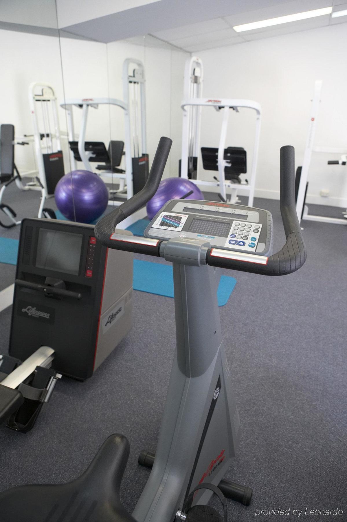 Hotel Causeway Melbourne Facilities photo