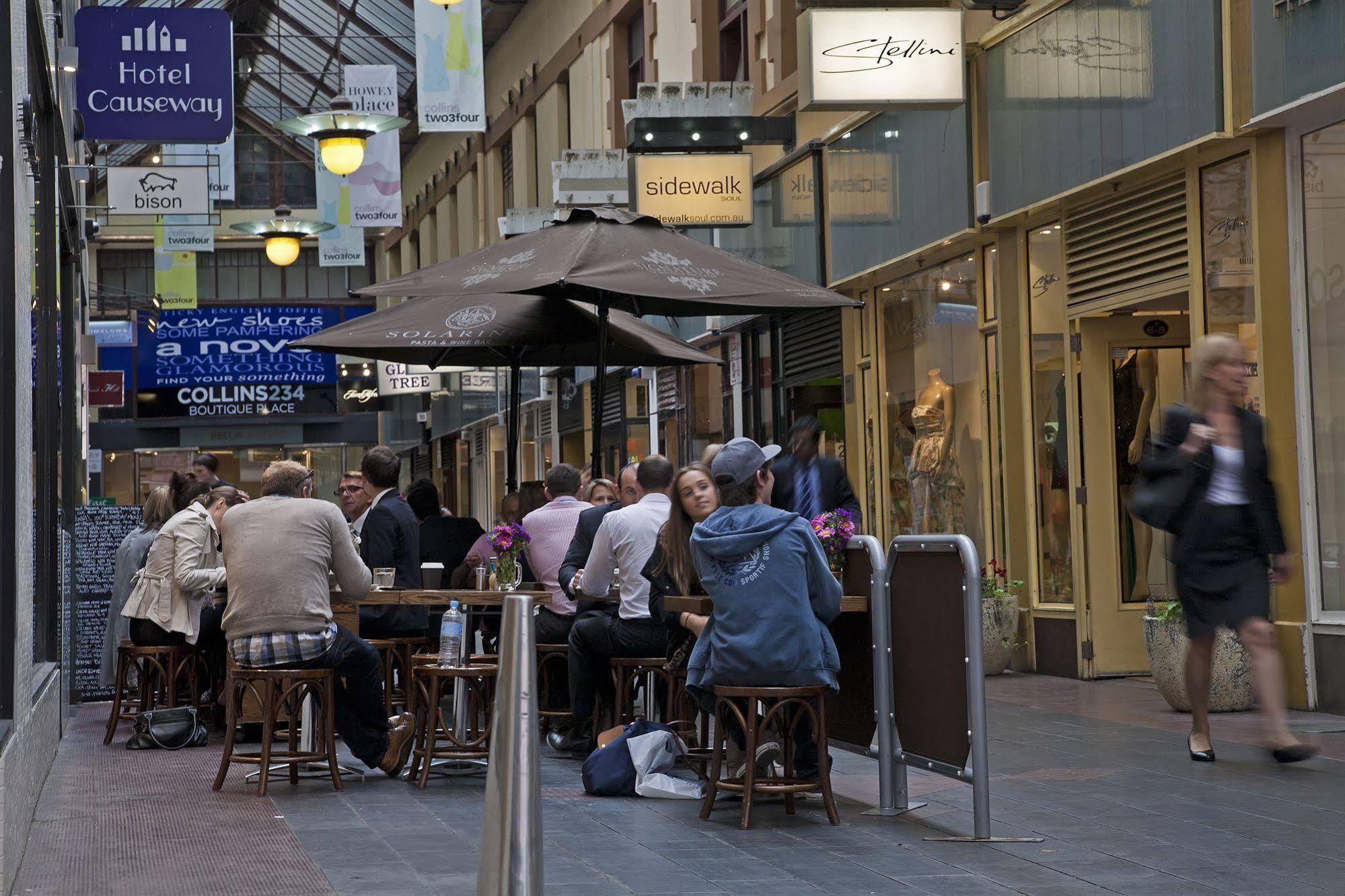 Hotel Causeway Melbourne Facilities photo